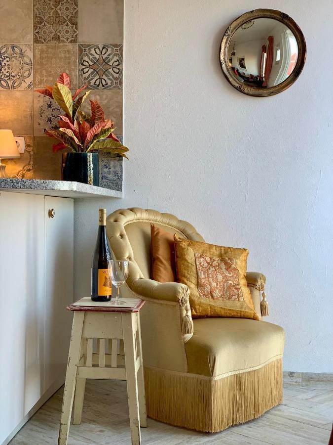 Romance & The City Lagos Bagian luar foto