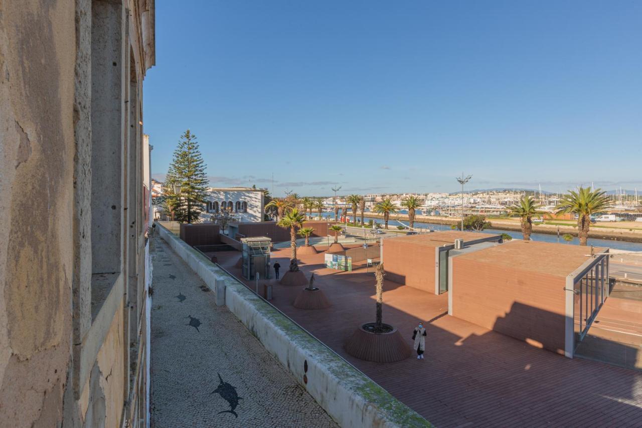 Romance & The City Lagos Bagian luar foto