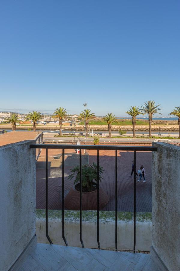 Romance & The City Lagos Bagian luar foto