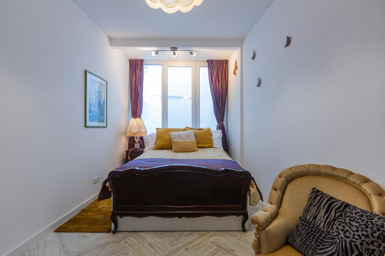 Romance & The City Lagos Bagian luar foto