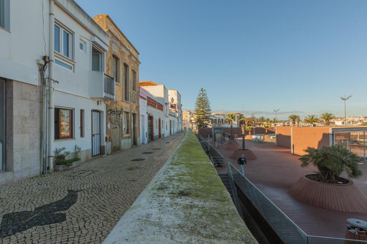 Romance & The City Lagos Bagian luar foto