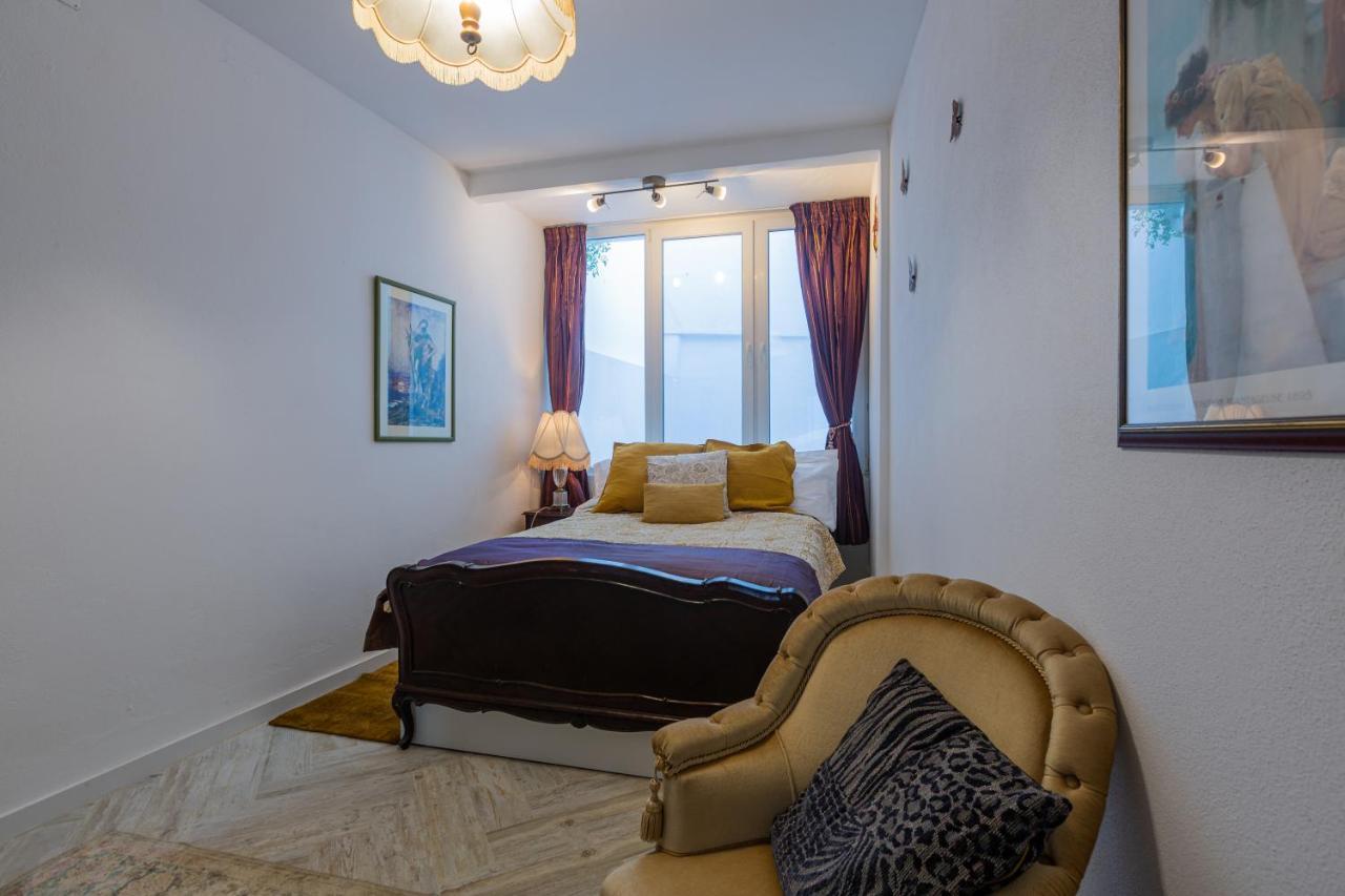 Romance & The City Lagos Bagian luar foto
